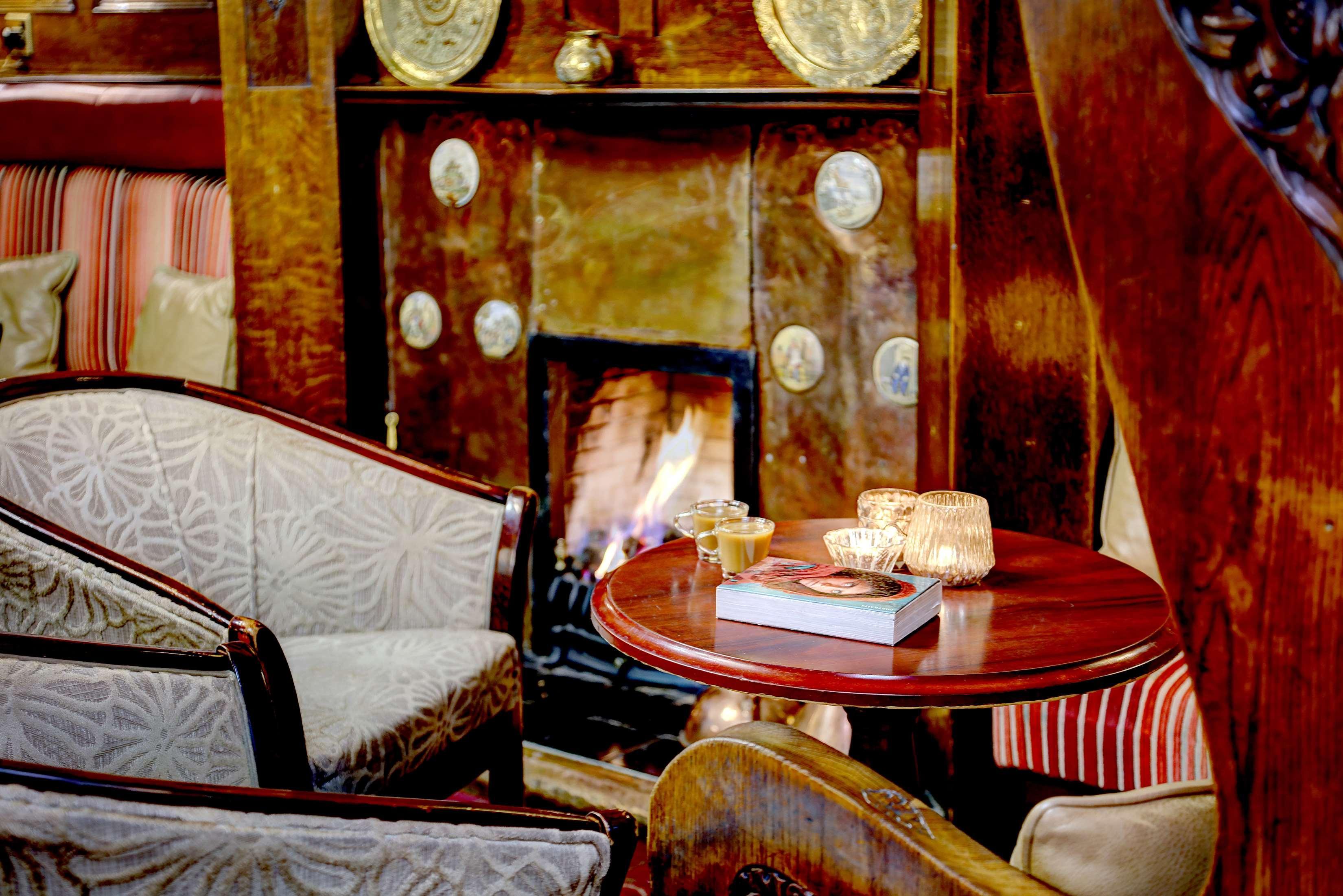פנרית' The George Hotel מראה פנימי תמונה