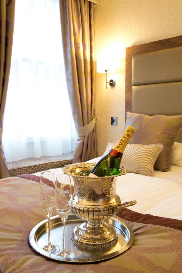 פנרית' The George Hotel חדר תמונה